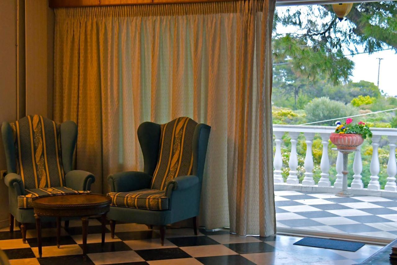 Priamos Kalitehnoupoli Villa ราฟีนา ภายนอก รูปภาพ